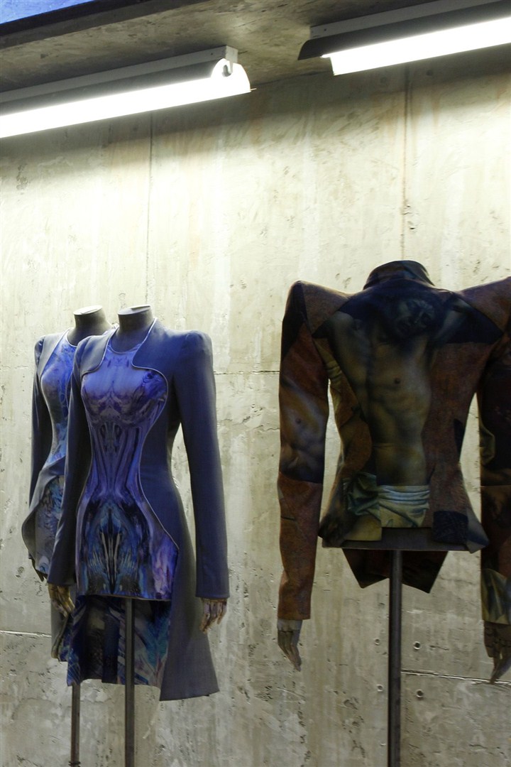 New York Metropolitan Müzesi'ndeki Alexander McQueen sergisi için son gün 7 Ağustos.