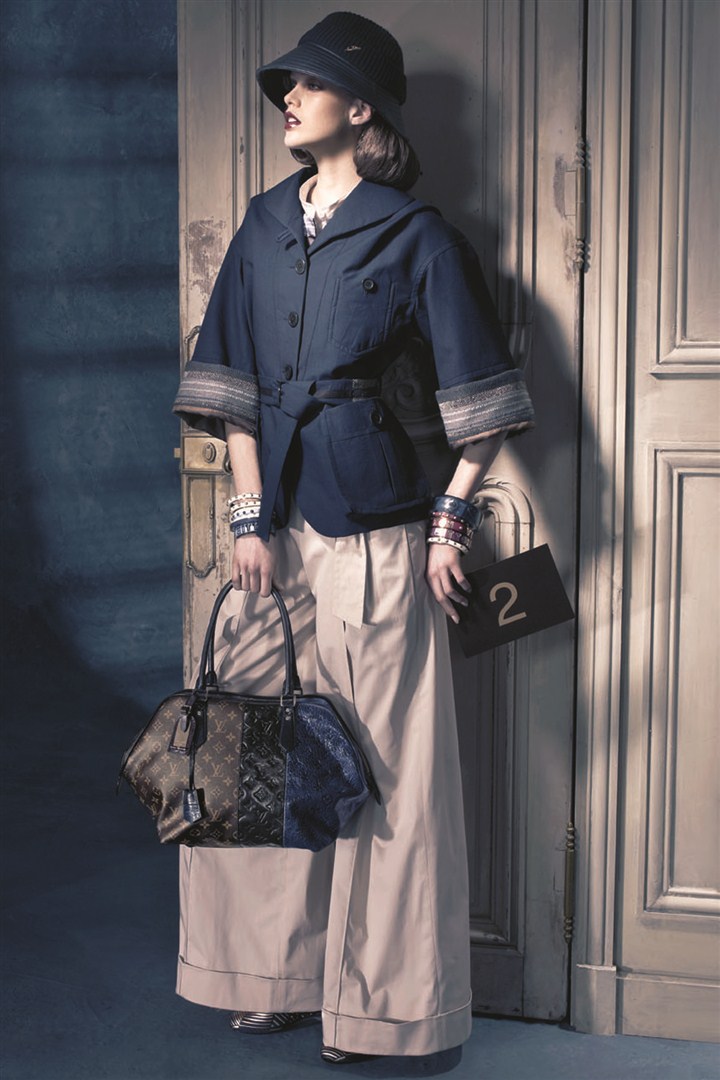 Louis Vuitton'un 2011 Pre-Fall Koleksiyonu, bu sonbahar çok retro ve çok güçlü.