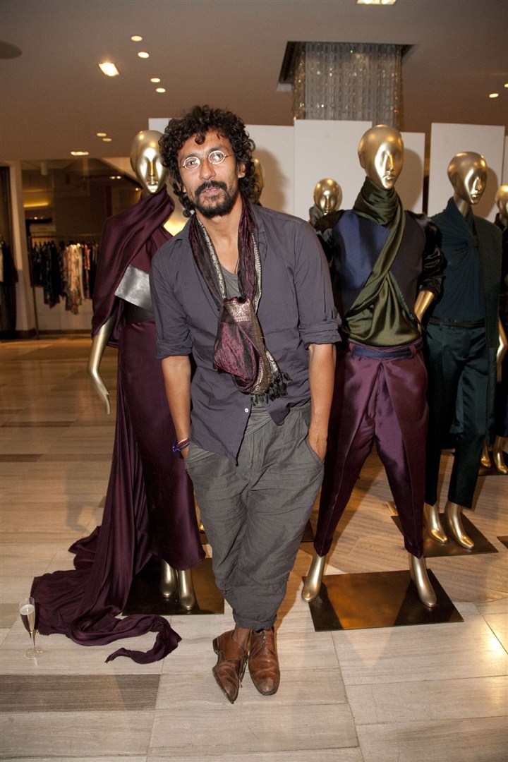 Haider Ackermann'ın koleksiyonu Saks Fifth Avenue'de satışa çıktı.