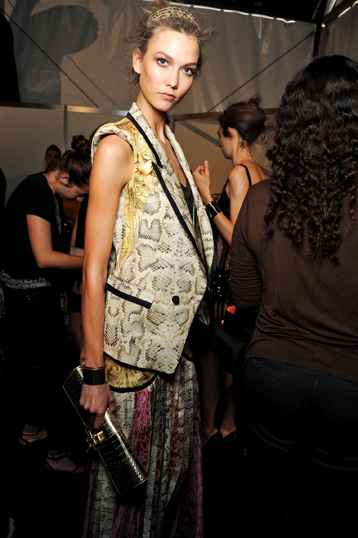 Roberto Cavalli 2012 İlkbahar/Yaz Çekim Arkası