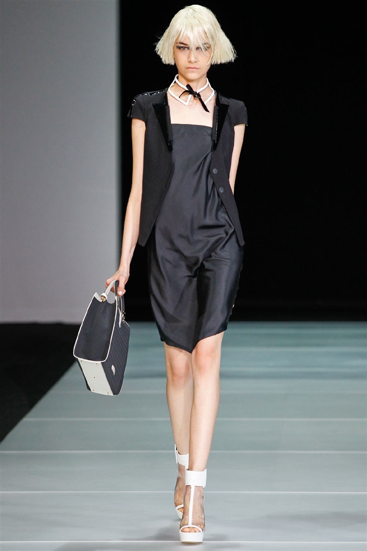 Emporio Armani 2012 İlkbahar/Yaz