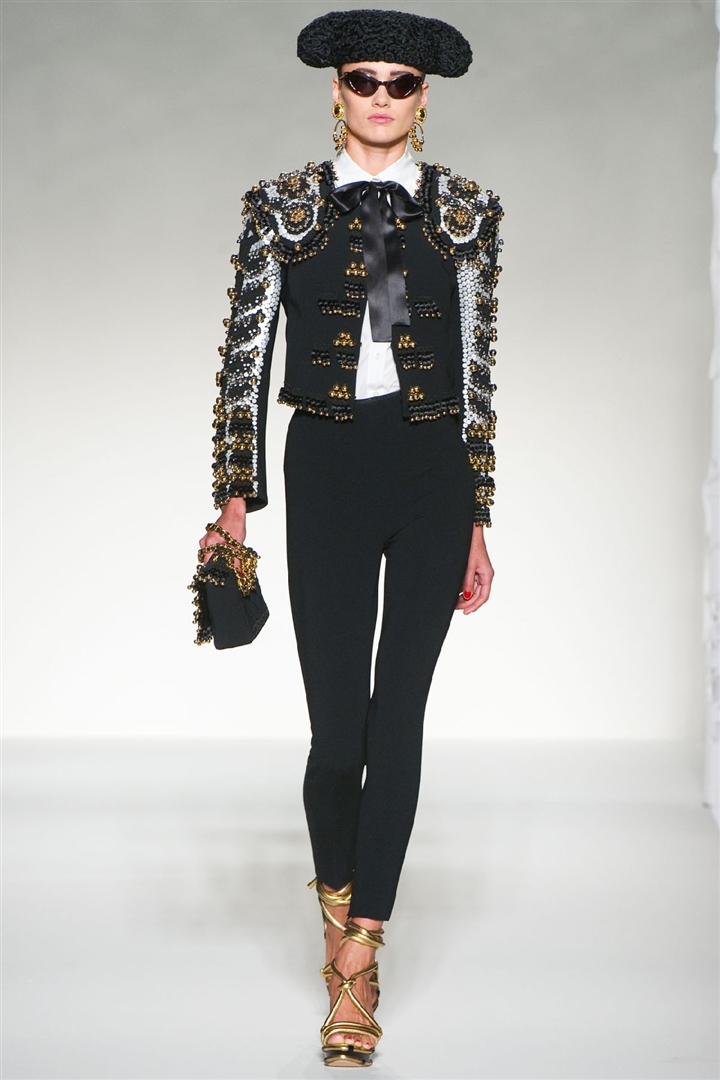 Moschino 2012 İlkbahar/Yaz