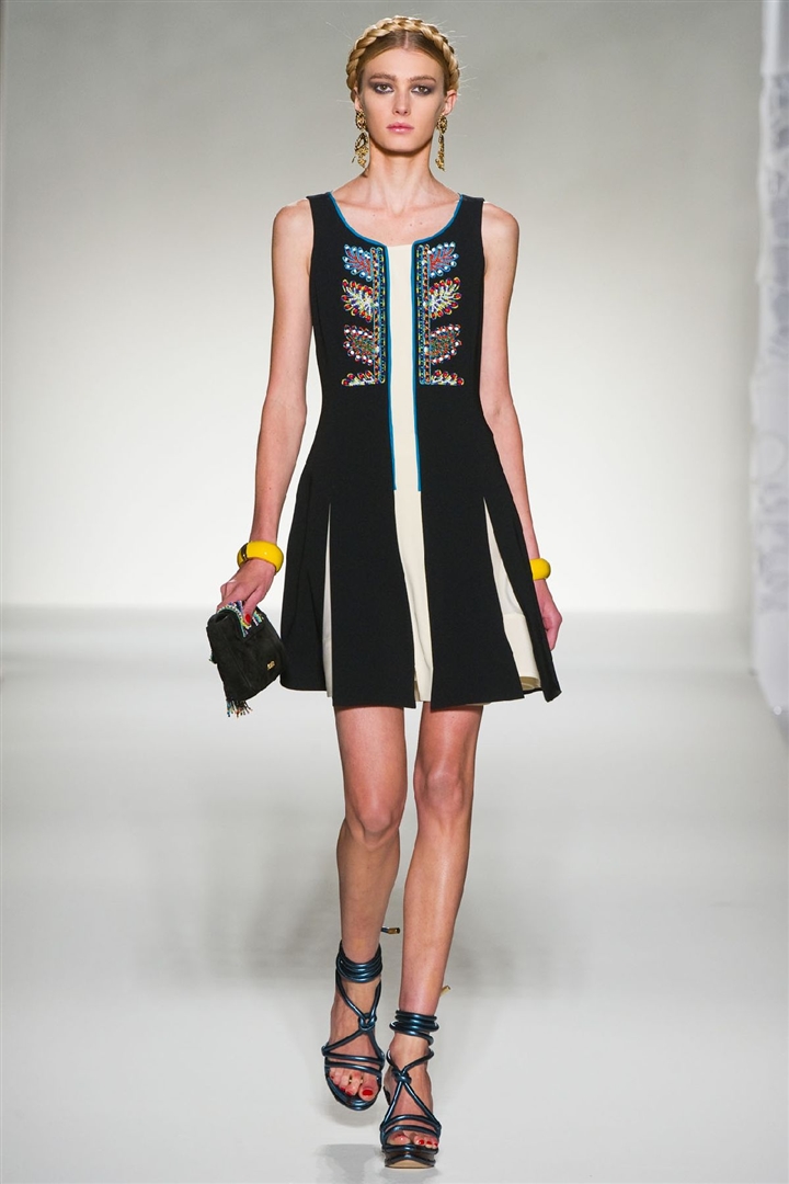 Moschino 2012 İlkbahar/Yaz