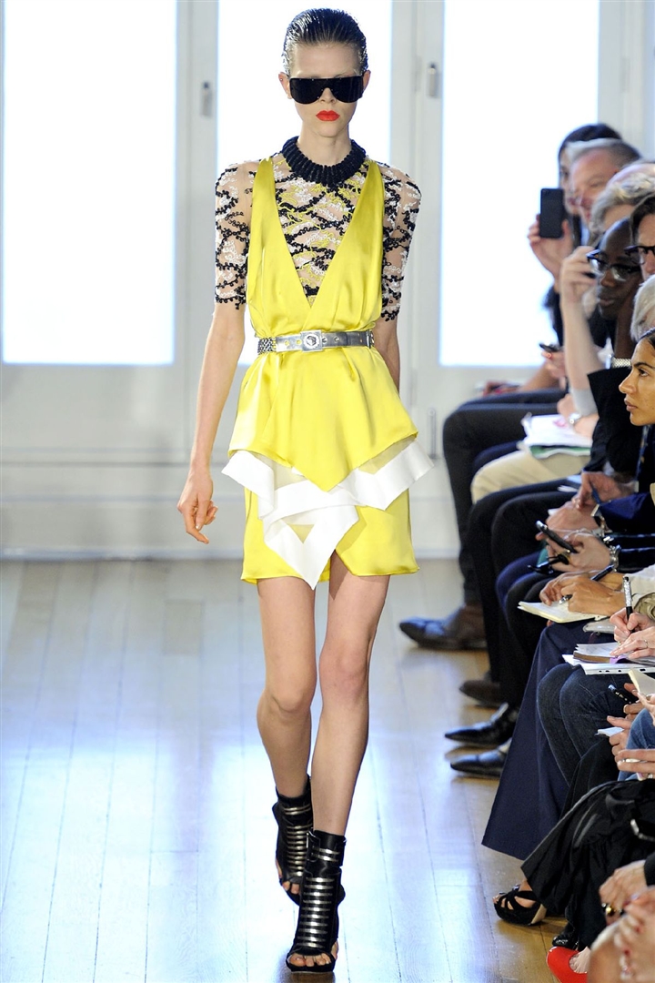 Julien Macdonald 2012 İlkbahar/Yaz