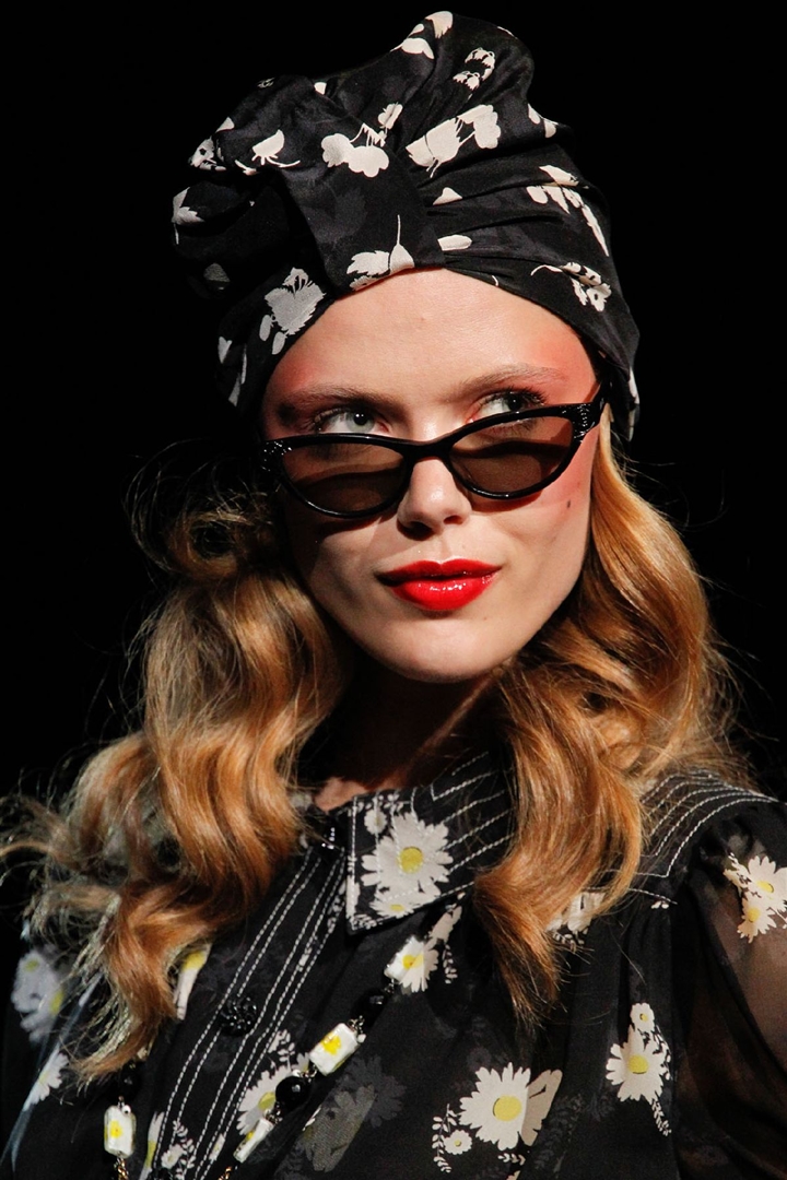 Anna Sui 2012 İlkbahar/Yaz Detay