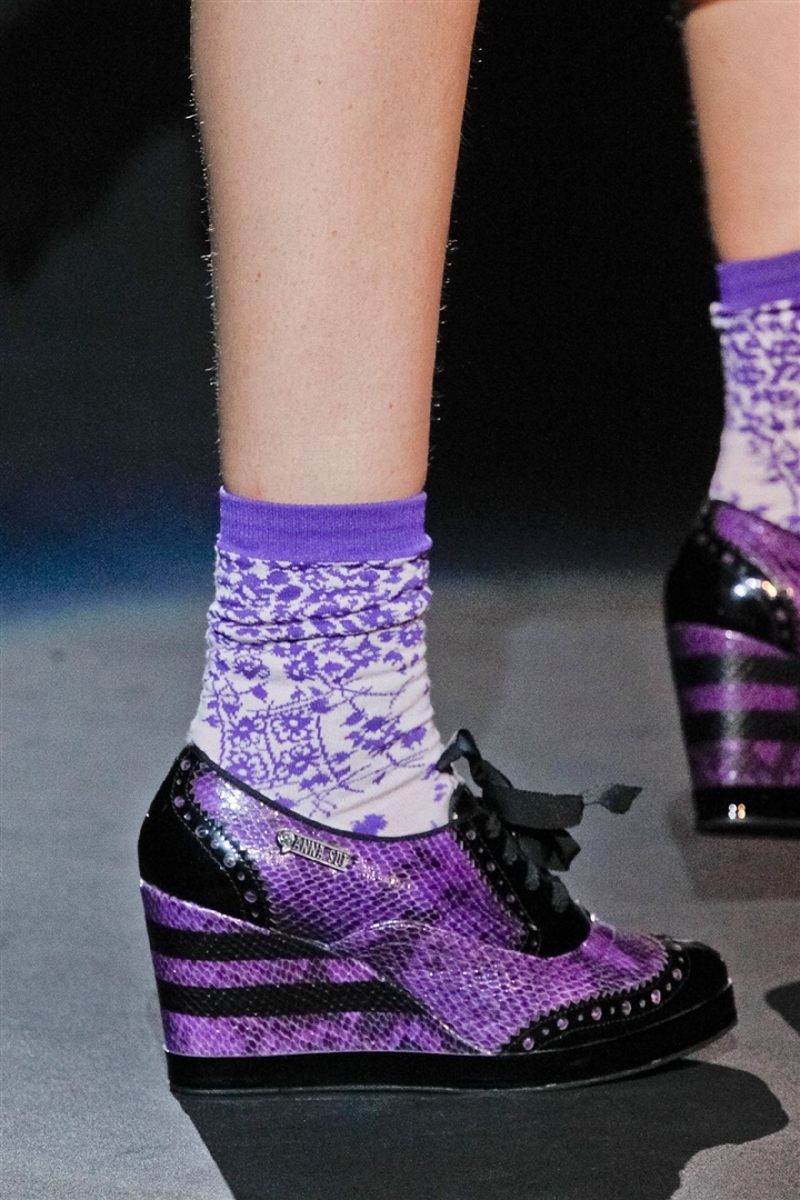 Anna Sui 2012 İlkbahar/Yaz Detay