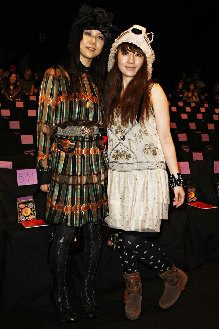 Anna Sui 2012 İlkbahar/Yaz Ön Sıradakiler