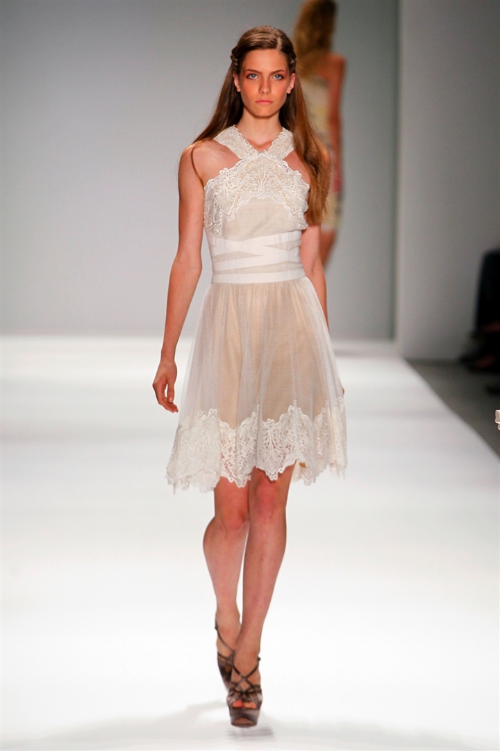 Tadashi Shoji 2012 İlkbahar/Yaz