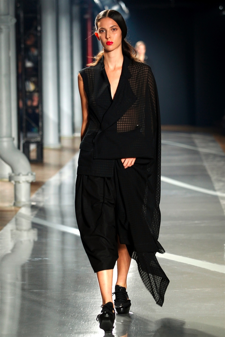 Y-3 2012 İlkbahar/Yaz