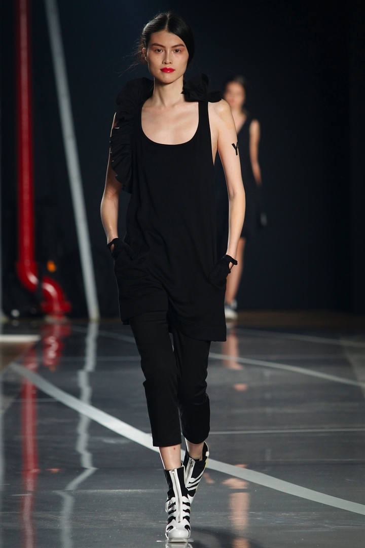 Y-3 2012 İlkbahar/Yaz