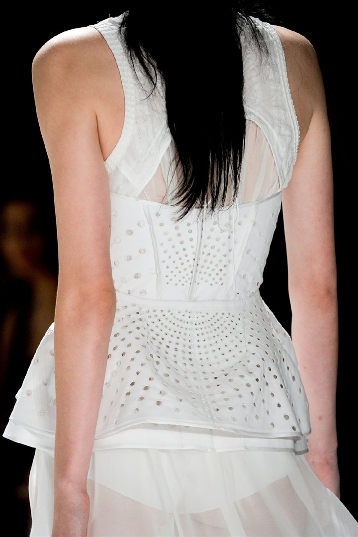 Vera Wang 2012 İlkbahar/Yaz Detay