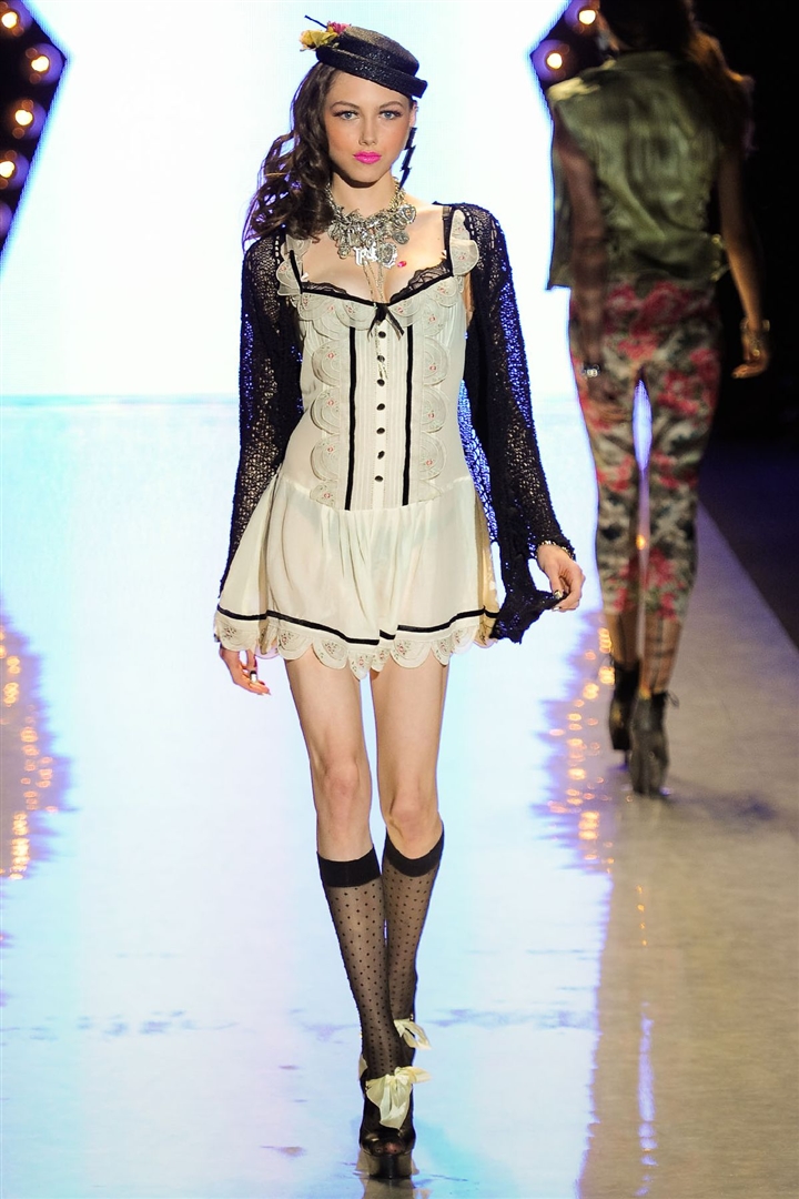 Betsey Johnson 2012 İlkbahar/Yaz