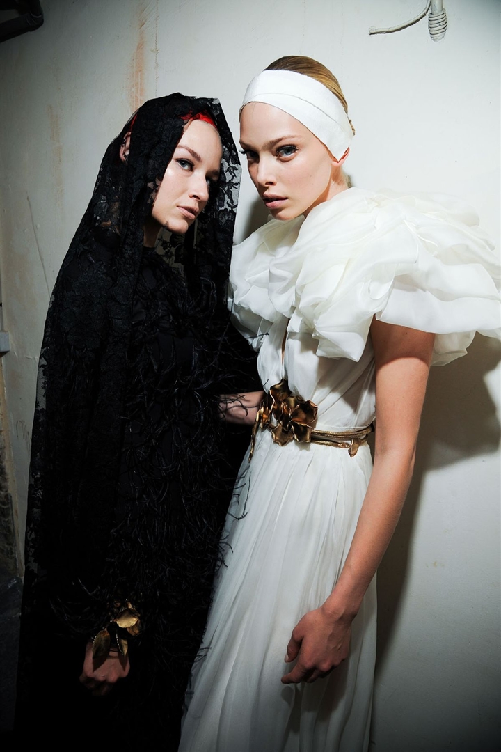 Giambattista Valli 2011-2012 Sonbahar/Kış Couture Çekim Arkası