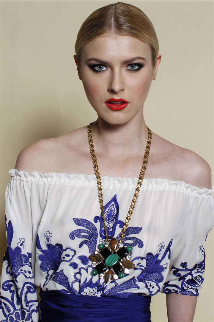 Naeem Khan 2012 İlkbahar/Yaz Resort