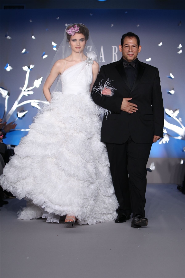 Lazaro 2012 İlkbahar/Yaz Gelinlik