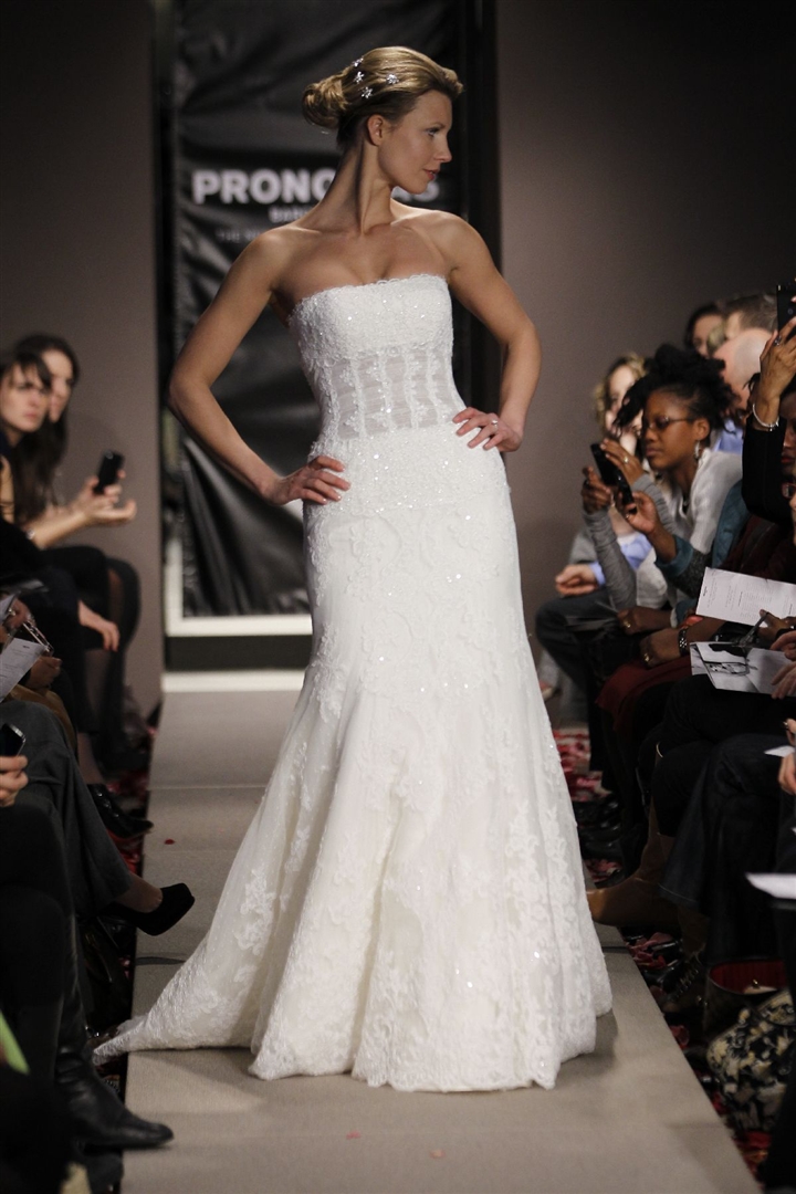 Pronovias 2012 İlkbahar/Yaz Gelinlik