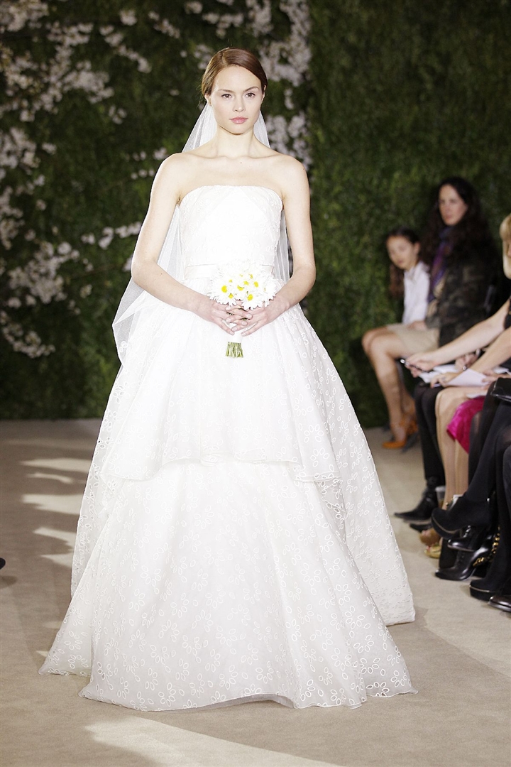 Carolina Herrera 2012 İlkbahar/Yaz Gelinlik