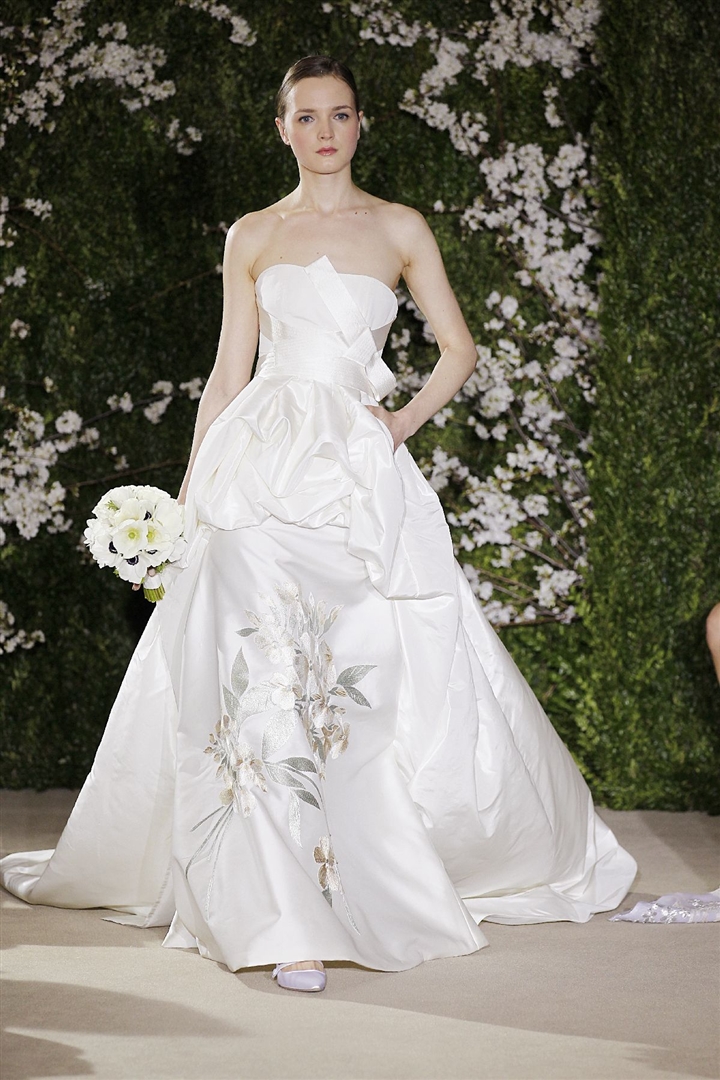 Carolina Herrera 2012 İlkbahar/Yaz Gelinlik