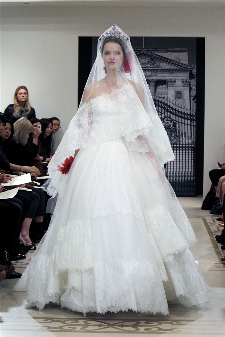 Reem Acra 2012 İlkbahar/Yaz Gelinlik