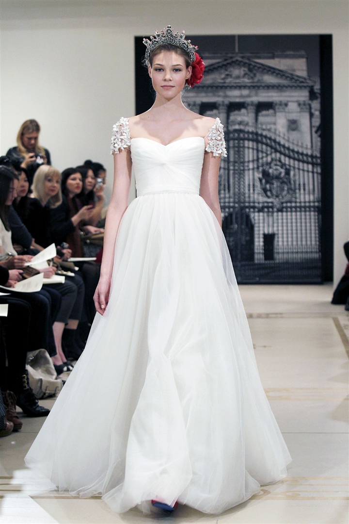 Reem Acra 2012 İlkbahar/Yaz Gelinlik