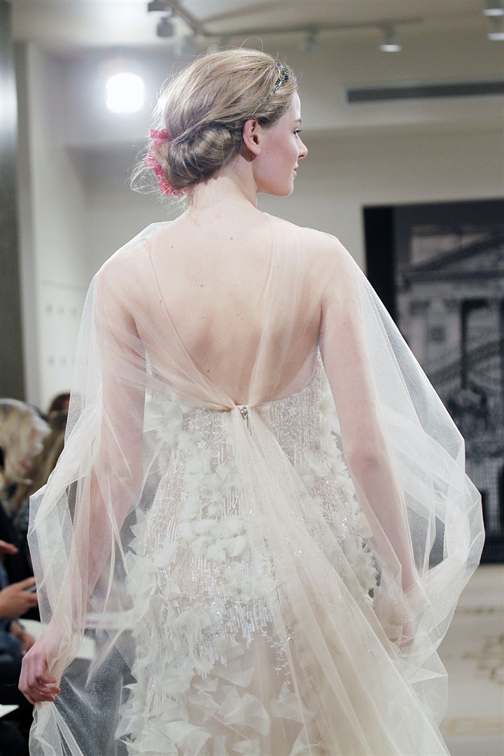 Reem Acra 2012 İlkbahar/Yaz Gelinlik Detay