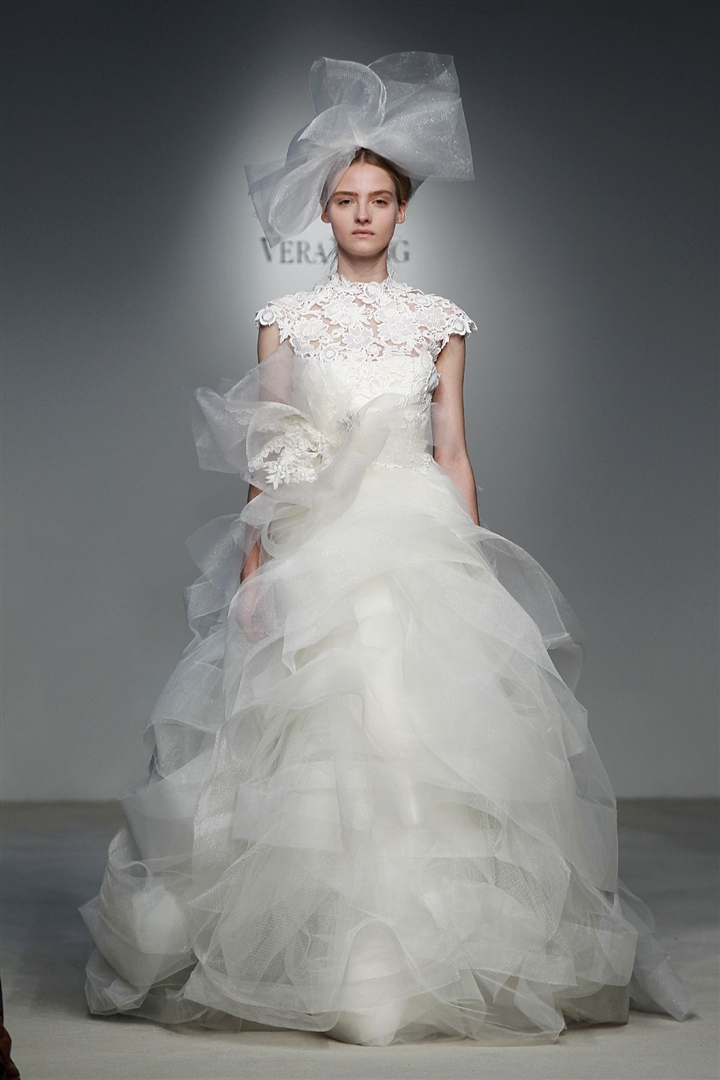 Vera Wang 2012 İlkbahar/Yaz Gelinlik