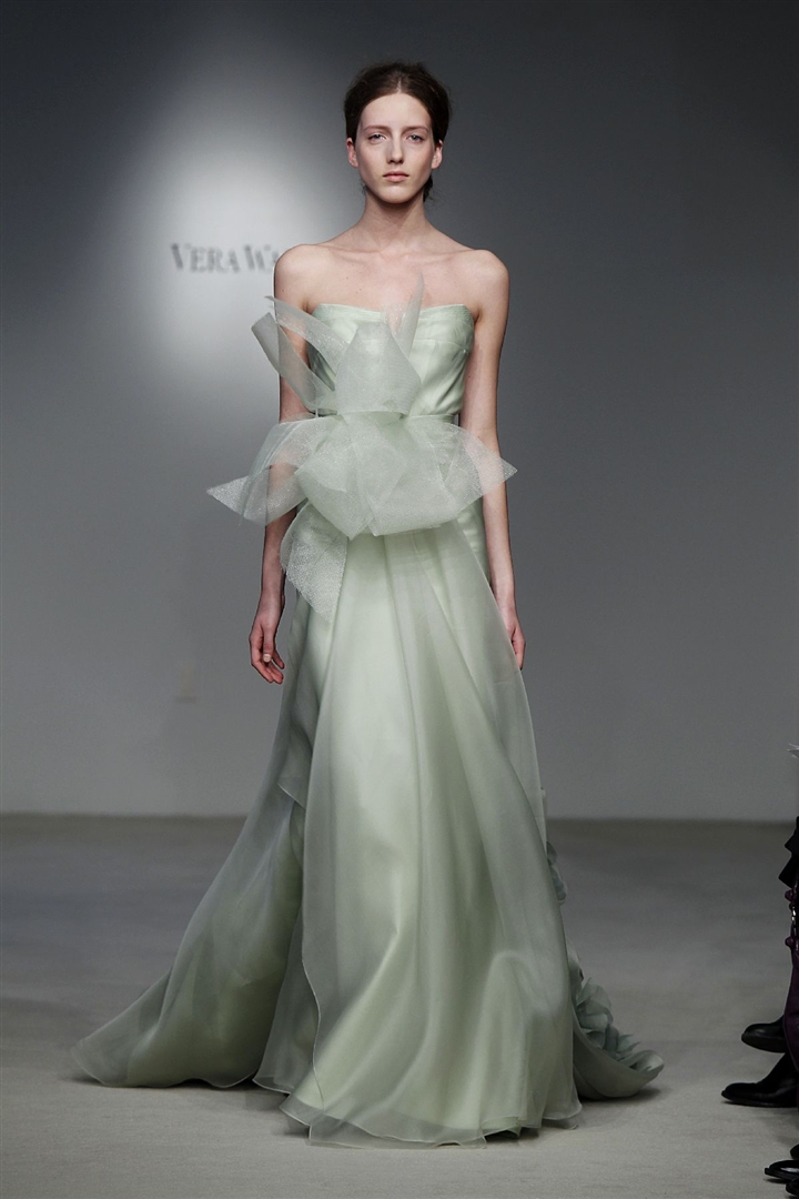 Vera Wang 2012 İlkbahar/Yaz Gelinlik