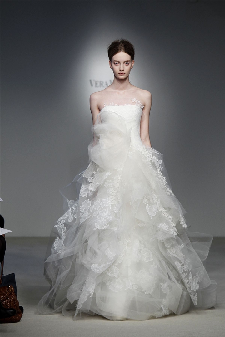 Vera Wang 2012 İlkbahar/Yaz Gelinlik