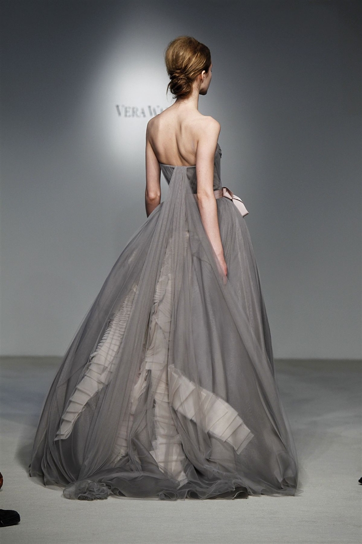 Vera Wang 2012 İlkbahar/Yaz Gelinlik