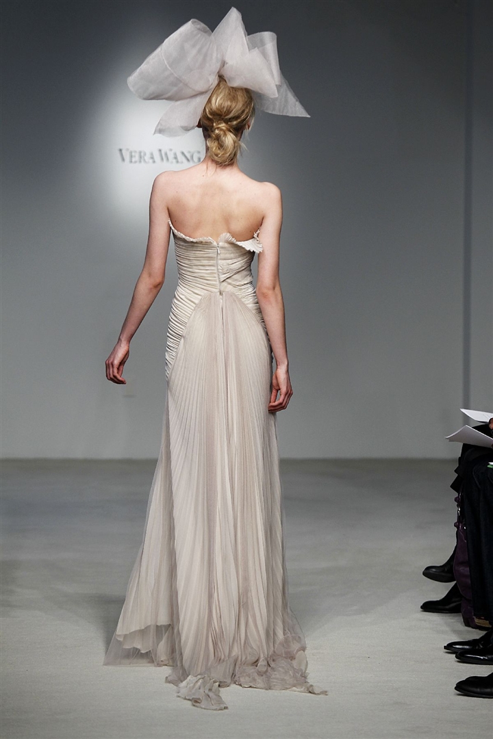 Vera Wang 2012 İlkbahar/Yaz Gelinlik