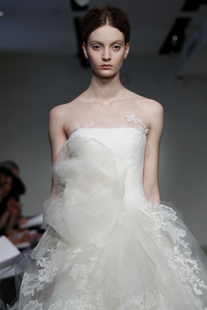 Vera Wang 2012 İlkbahar/Yaz Gelinlik