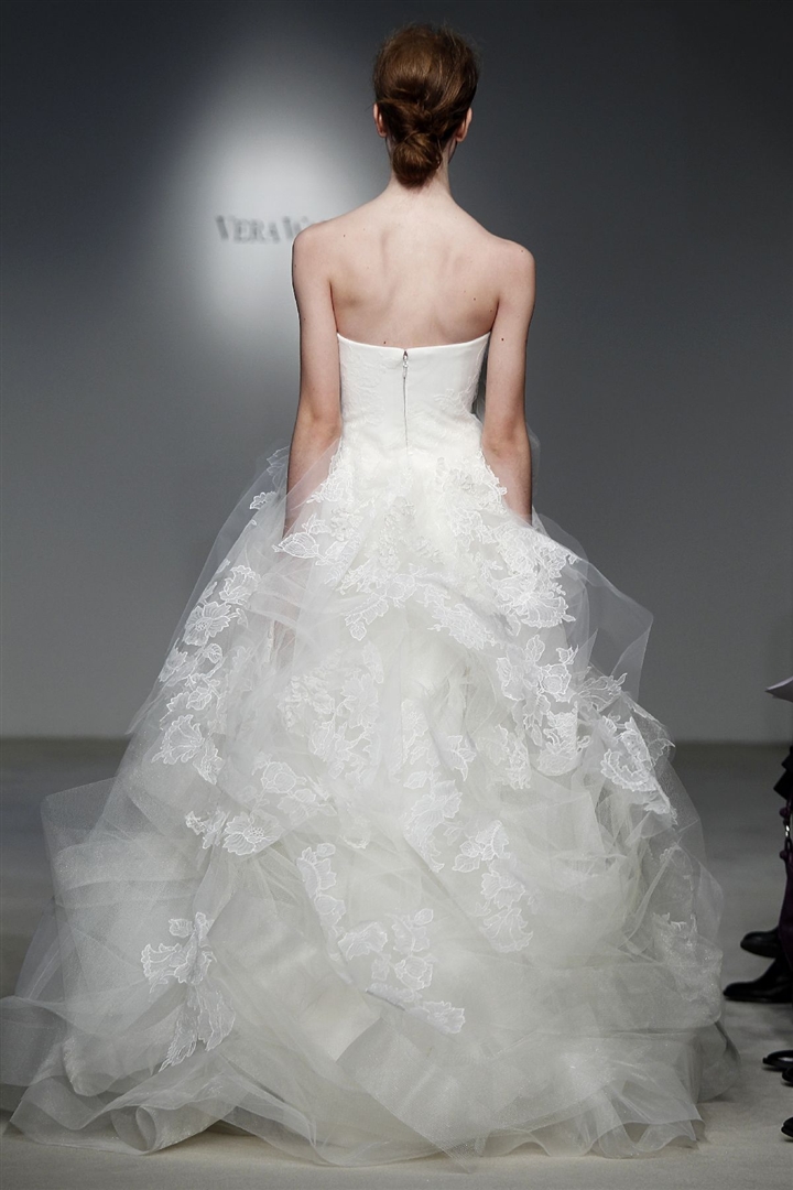 Vera Wang 2012 İlkbahar/Yaz Gelinlik