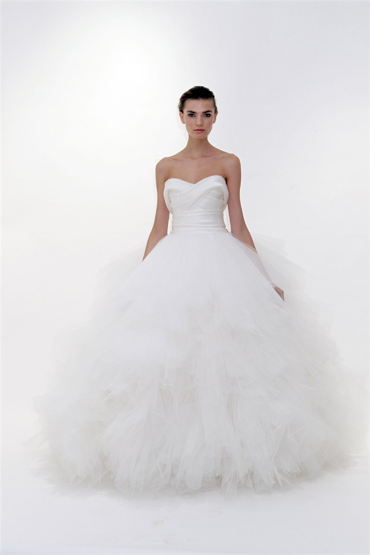 Marchesa 2012 İlkbahar/Yaz Gelinlik