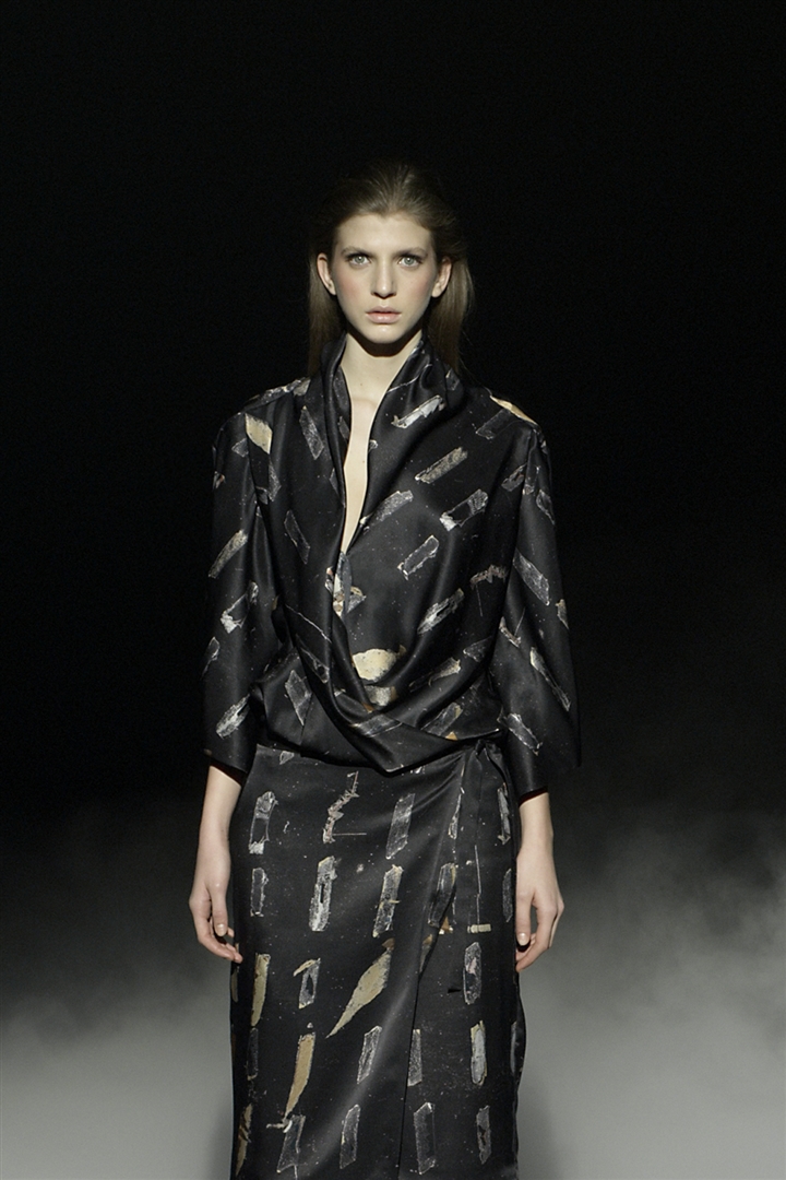 Hussein Chalayan 2011-2012 Sonbahar/Kış