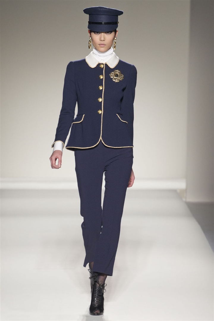 Moschino 2011-2012 Sonbahar/Kış