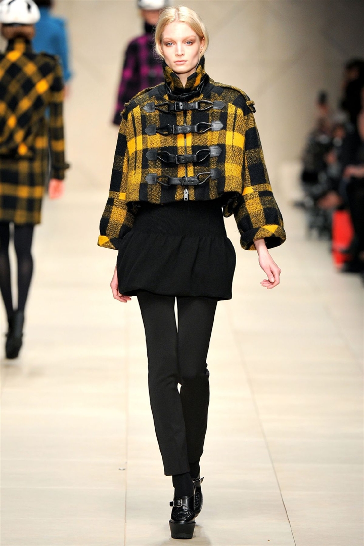 Burberry Prorsum 2011-2012 Sonbahar/Kış