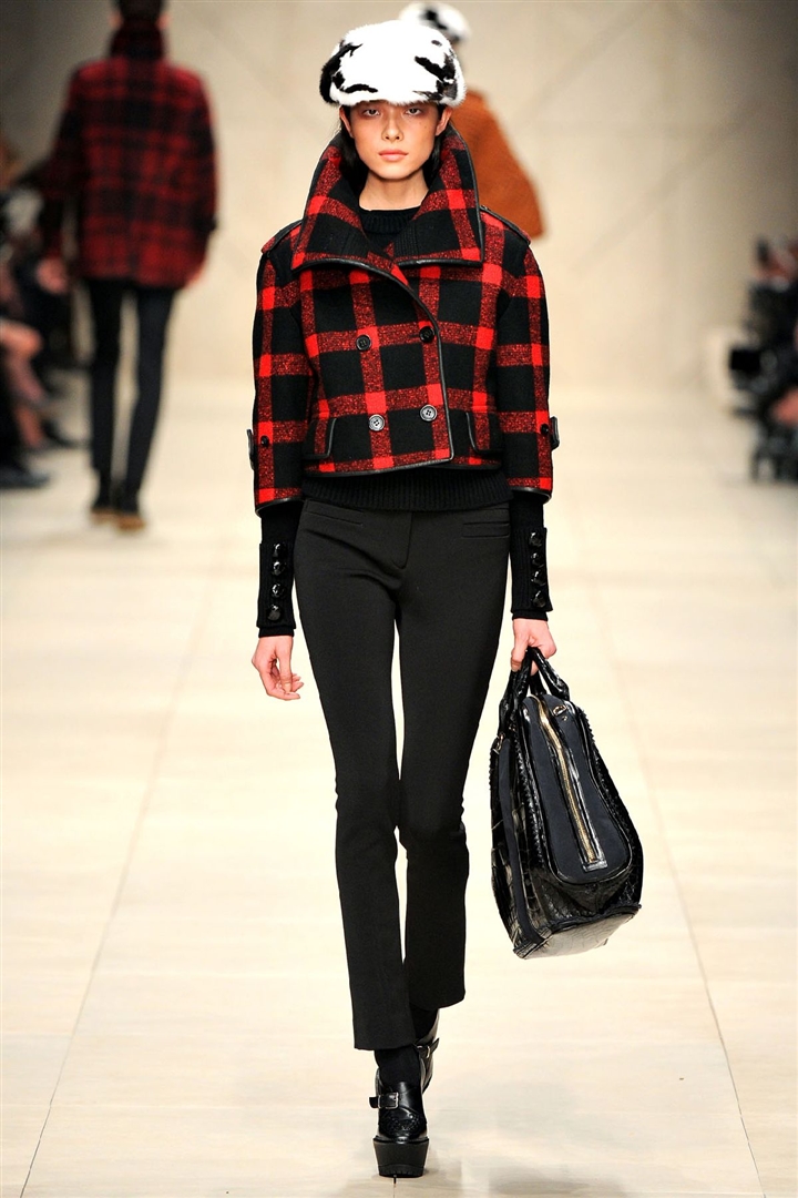 Burberry Prorsum 2011-2012 Sonbahar/Kış