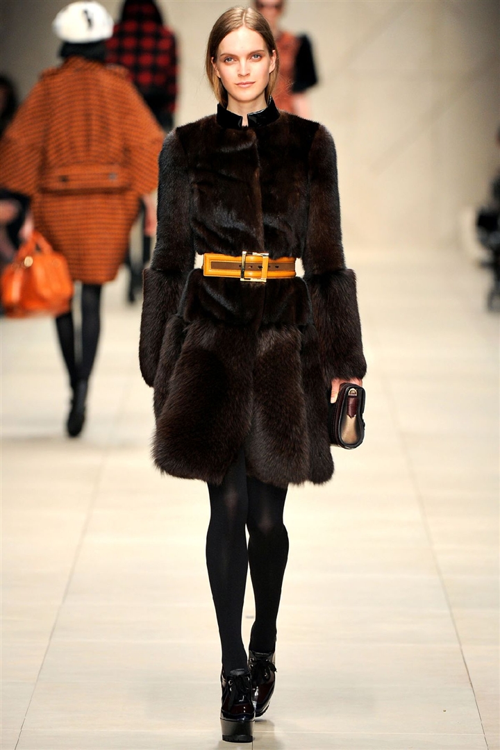 Burberry Prorsum 2011-2012 Sonbahar/Kış