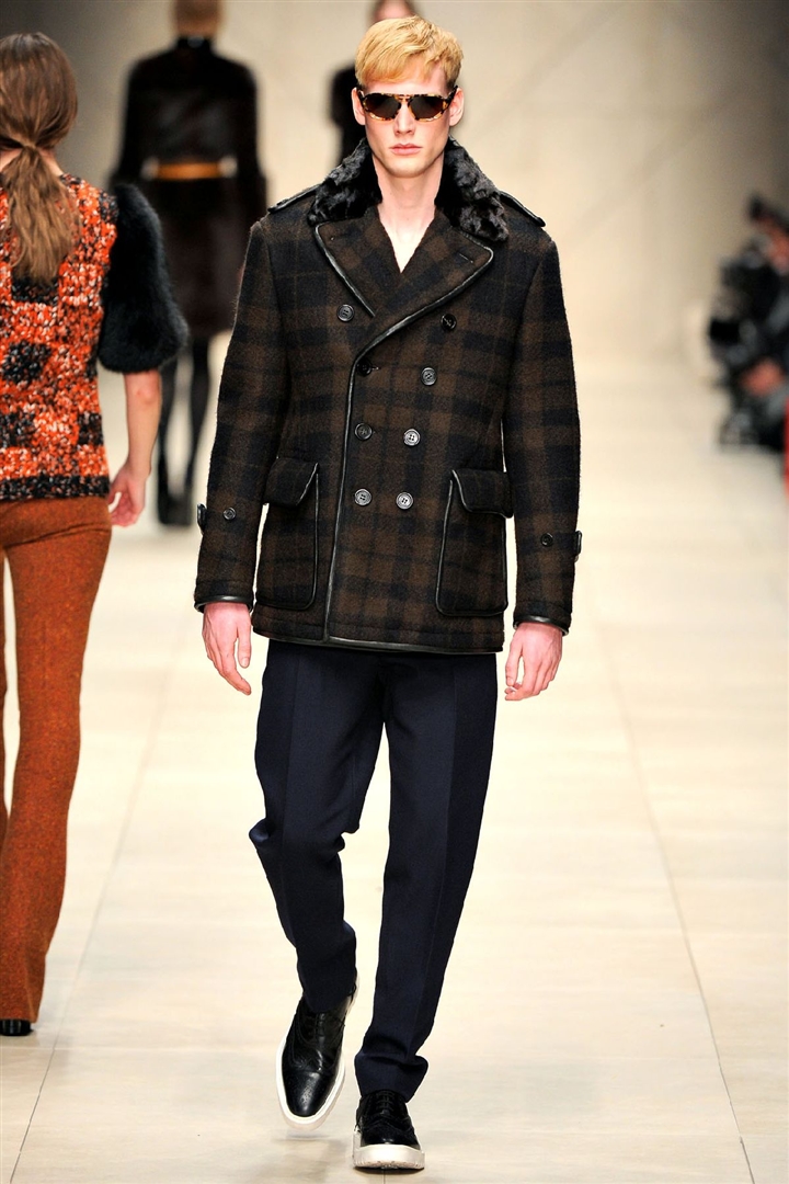 Burberry Prorsum 2011-2012 Sonbahar/Kış