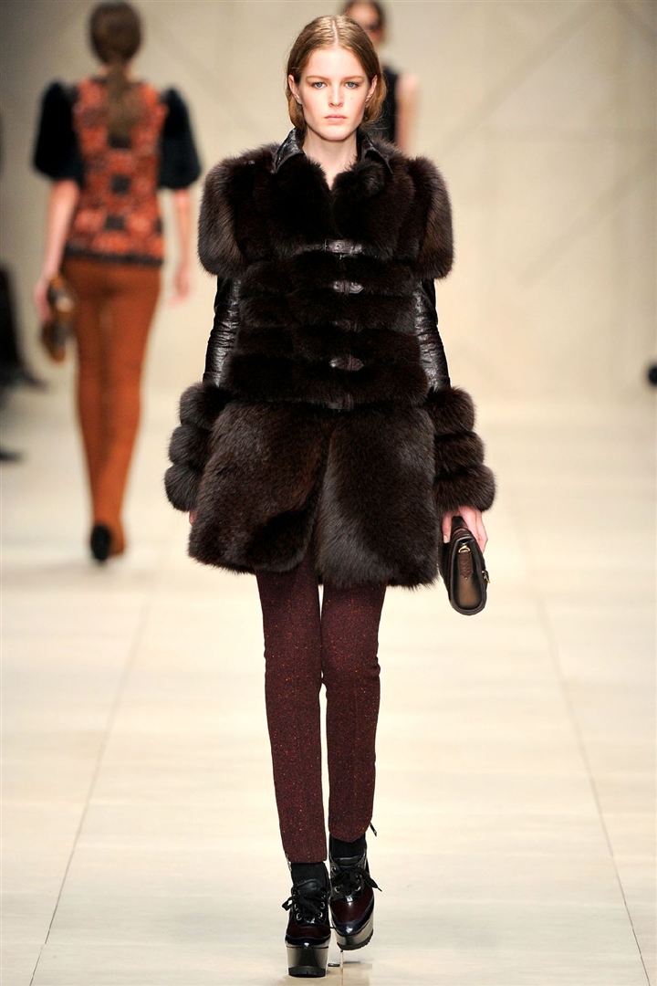 Burberry Prorsum 2011-2012 Sonbahar/Kış