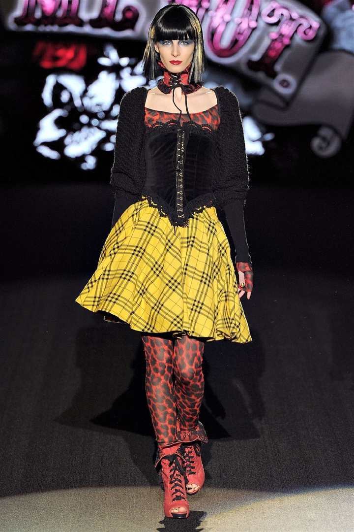 Betsey Johnson 2011-2012 Sonbahar/Kış