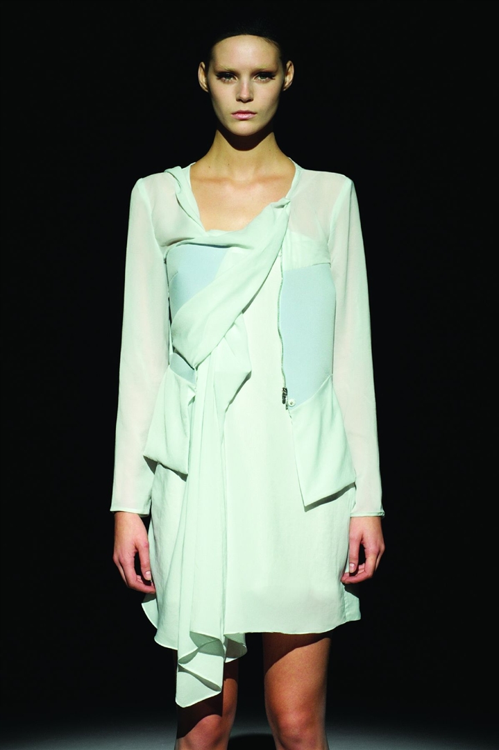 Hussein Chalayan 2011 İlkbahar/Yaz