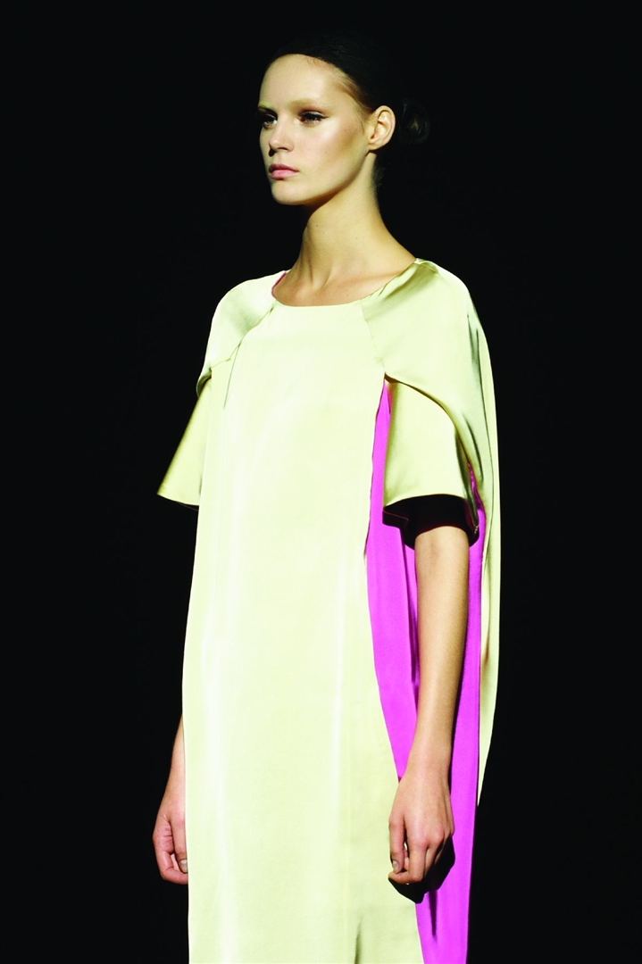 Hussein Chalayan 2011 İlkbahar/Yaz