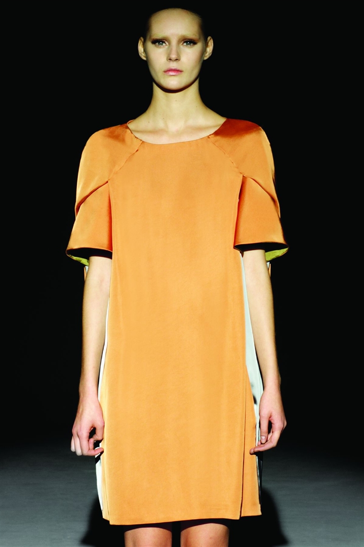 Hussein Chalayan 2011 İlkbahar/Yaz