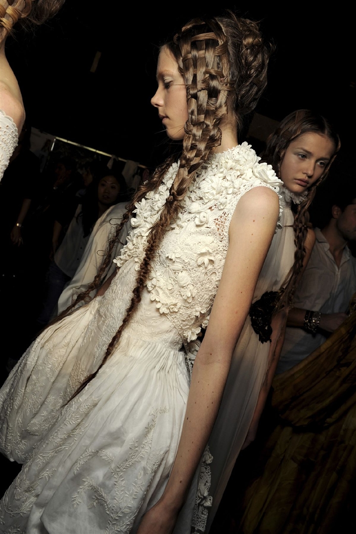 Alexander McQueen 2011 İlkbahar/Yaz Çekim Arkası