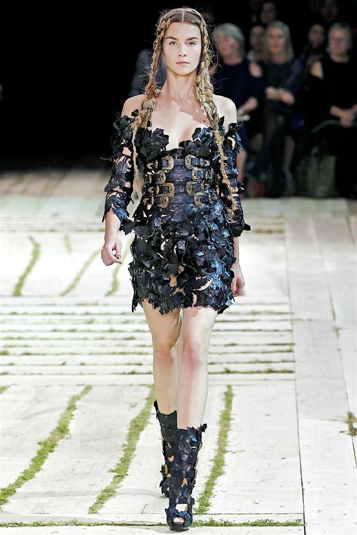 Alexander McQueen 2011 İlkbahar/Yaz