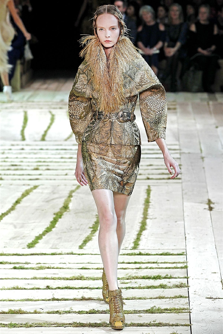 Alexander McQueen 2011 İlkbahar/Yaz