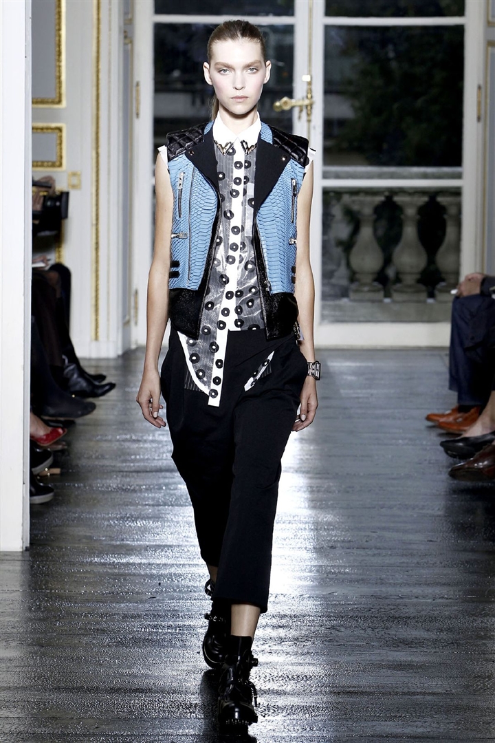 Balenciaga 2011 İlkbahar/Yaz