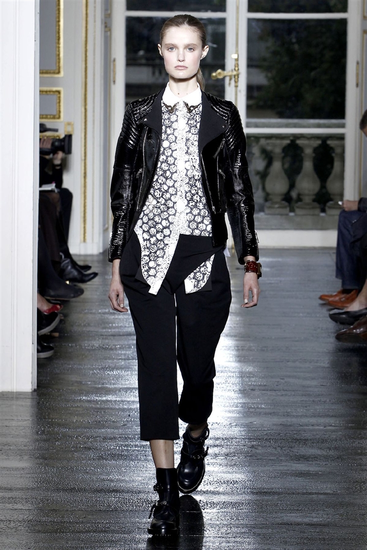 Balenciaga 2011 İlkbahar/Yaz