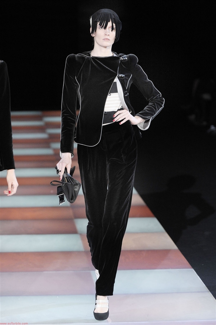 Giorgio Armani 2010-2011 Sonbahar/Kış